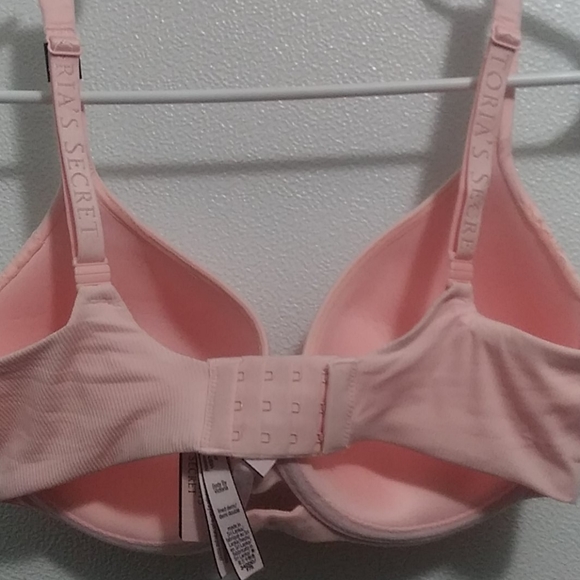 NWT Victoria Secret - Picture 3 of 5